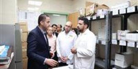 نائب وزير الصحة يتفقد المنشآت الصحية بمركز ملوي بالمنيا لتعزيز جودة الخدمات - هرم مصر