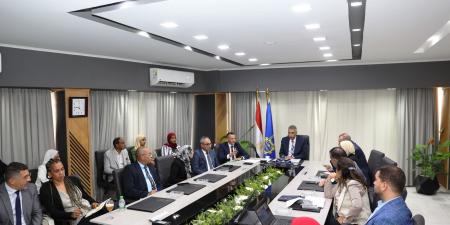 محافظ أسوان يطلق تنفيذ أنشطة مشروع بناء القدرات - هرم مصر