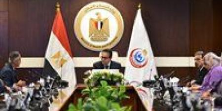 وزير الصحة يلتقي رئيس مؤسسة شباب القادة لمناقشة تأهيل طلاب المدارس للقيادة - هرم مصر