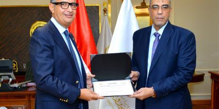 لتفعيل المتابعة الميدانية وتعزيز منظومة التموين.. وزير التموين يعقد اجتماعًا موسعًا مع مديري مديريات التموين الجُدد - هرم مصر