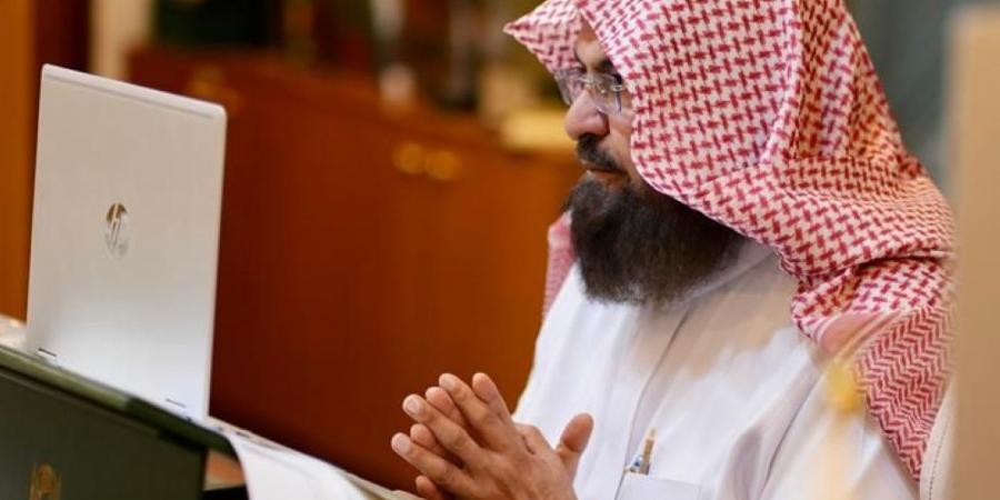 السديس: أكثر من 20 مبادرة نسائية بالحرمين وفق الضوابط الشرعية - هرم مصر