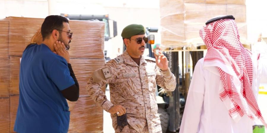 قيادة القوات المشتركة تسير قوافل الأدوية والمستلزمات الطبية للأشقاء في اليمن - هرم مصر