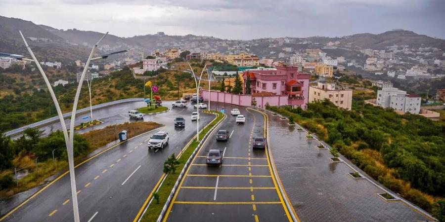 "مركز الأرصاد": أمطار متوسطة ورياح شديدة على منطقة الباحة - هرم مصر