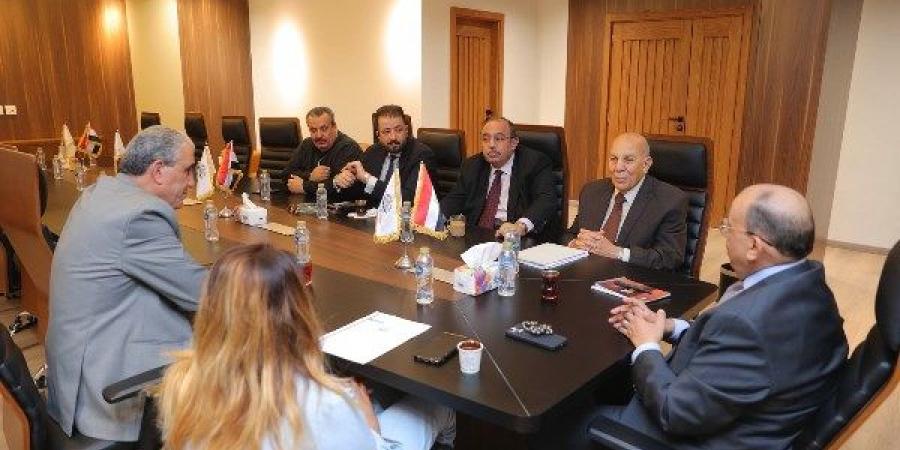 أمانات حزب الجبهة الخدمية تعقد اجتماعا لمناقشة خطط عملها في ضوء استراتيجية الدولة 2030 - هرم مصر