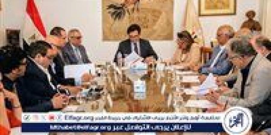 وزير الثقافة يجتمع بقيادات الوزارة لاستعراض خطة العمل والمبادرات المنتظر إطلاقها بالتزامن مع احتفالات 30يونيو - هرم مصر