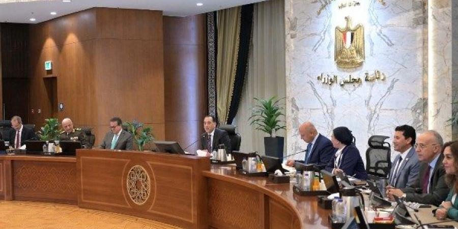 الحكومة تستهدف الوصول بالطاقات المتجددة إلى 30% بحلول عام 2030 - هرم مصر