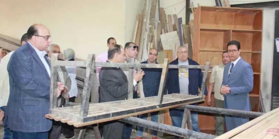 رئيس جامعة بنها يتفقد سير الإمتحانات بكلية الهندسة بشبرا - هرم مصر