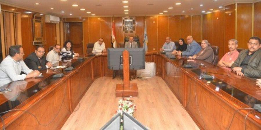 محافظ أسيوط يستقبل وفداً طلابياً عائداً من «وكالة الفضاء» ويؤكد: الاستثمار في العقول هو طريق التنمية - هرم مصر