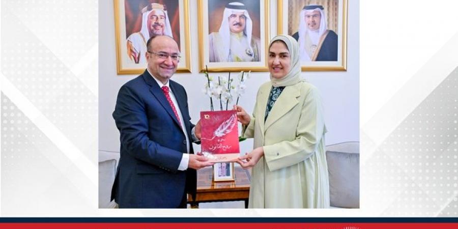 مستشارة جلالة الملك للشؤون الثقافية والعلمية تستقبل الكاتب زهير توفيقي - هرم مصر