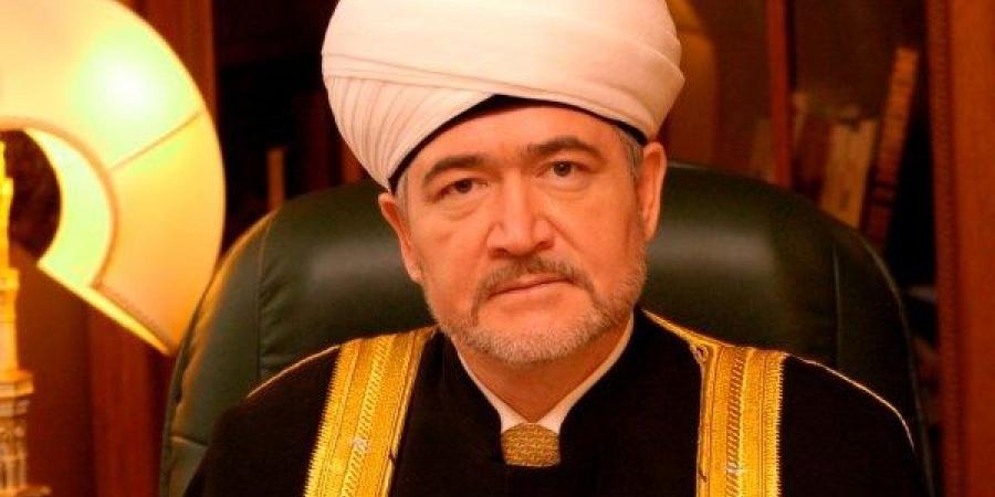شيخ الأزهر يضم رئيس الإدارة الدينية لمسلمي روسيا الاتحادية إلى مجلس الحكماء - هرم مصر