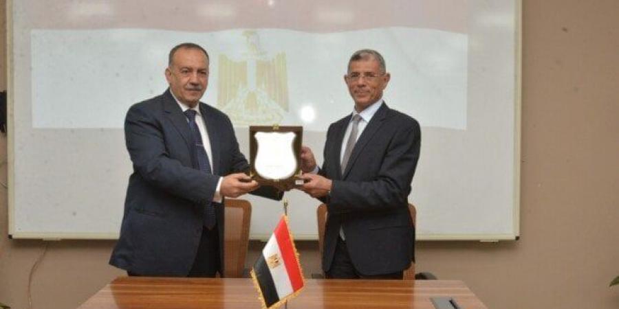 وكالة الفضاء المصرية تطلق أولى فعالياتها في صعيد مصر - هرم مصر