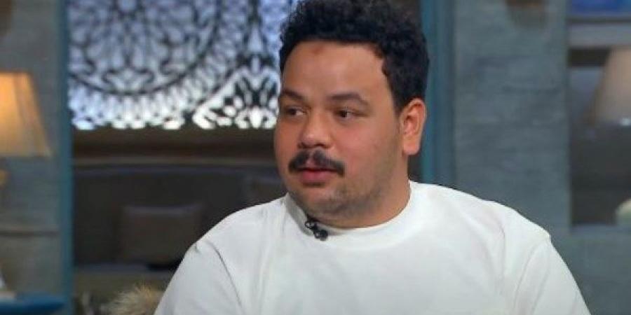 مصطفى غريب: بدأت التمثيل من مسرح المدرسة.. وكنت شقي ومش دحيح - هرم مصر