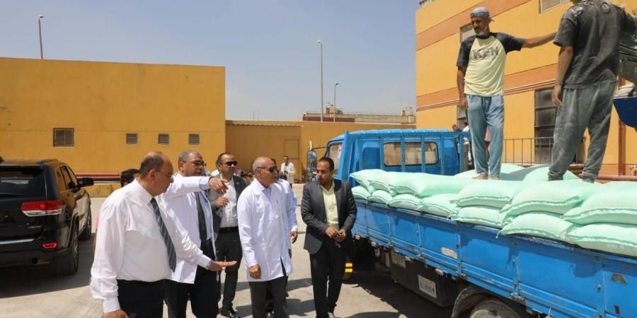 محافظ القاهرة يتفقد مطحن إنتاج الدقيق بالمنطقة الصناعية بـ ١٥ مايو - هرم مصر