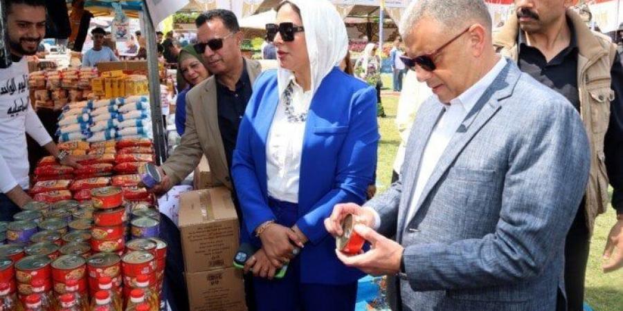 محافظ الإسماعيلية يفتتح "سوق اليوم الواحد" في نسخته التاسعة - هرم مصر