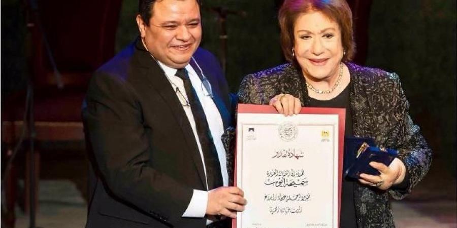 ورحلت سيدة المسرح العربى ..خالد جلال ناعيا سميحة أيوب: اليوم تنكسرايات الإبداع ألما ووفاء - هرم مصر