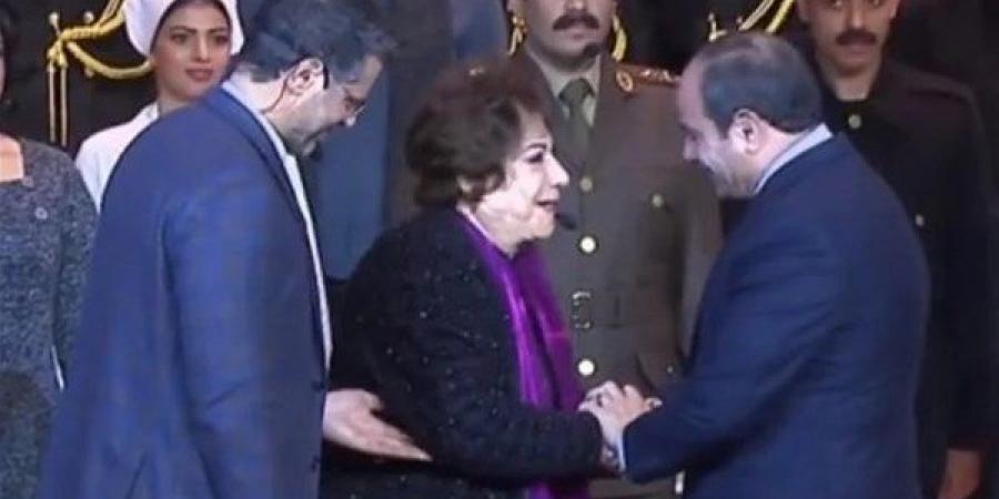 شكرا يا عزيز مصر.. رسالة سميحة أيوب للرئيس السيسي قبل رحيلها - هرم مصر