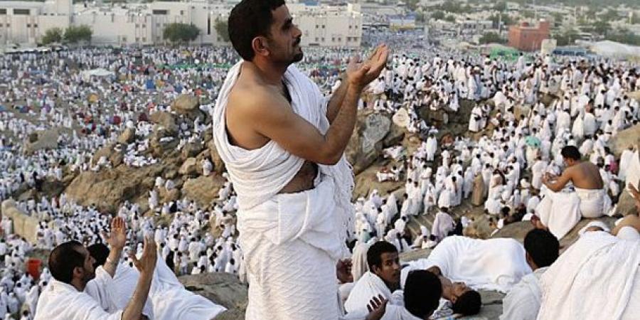  حكم استعمال الـ"صن بلوك" لحجاج بيت الله؟وهل يوجب الفدية؟ #دين وحياة #دار الإفتاء - هرم مصر