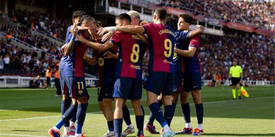 سبورت برشلونة يفتح باب الرحيل لثلاثة من لاعبيه - هرم مصر