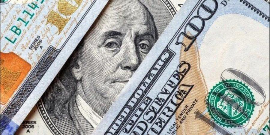 الدولار يتراجع إلى أنى مستوى له في 6 أسابيع بفعل ضغوط الرسوم الجمركية - هرم مصر