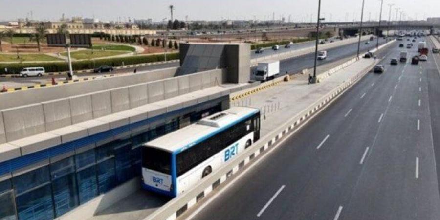 مصدر أمني: لم تتُخذ أية إجراءات فيما يتعلق بتحديد مسار مستقل للأتوبيس الترددي حتى الآن - هرم مصر