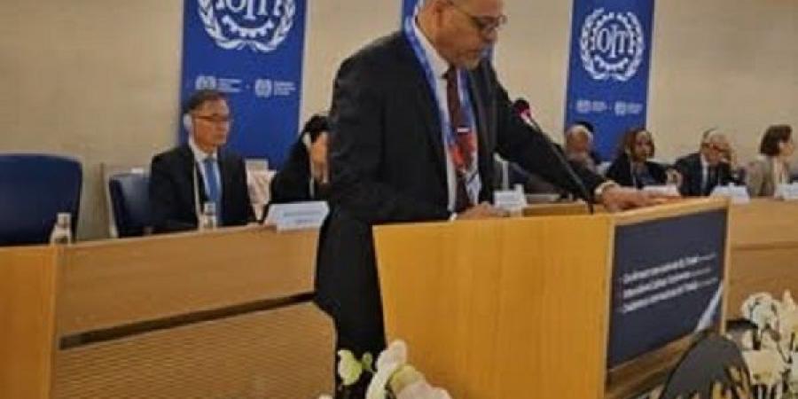 وزير العمل تراجع البطالة في مصر إلى 63 مقارنة بـ13 في 2014 - هرم مصر