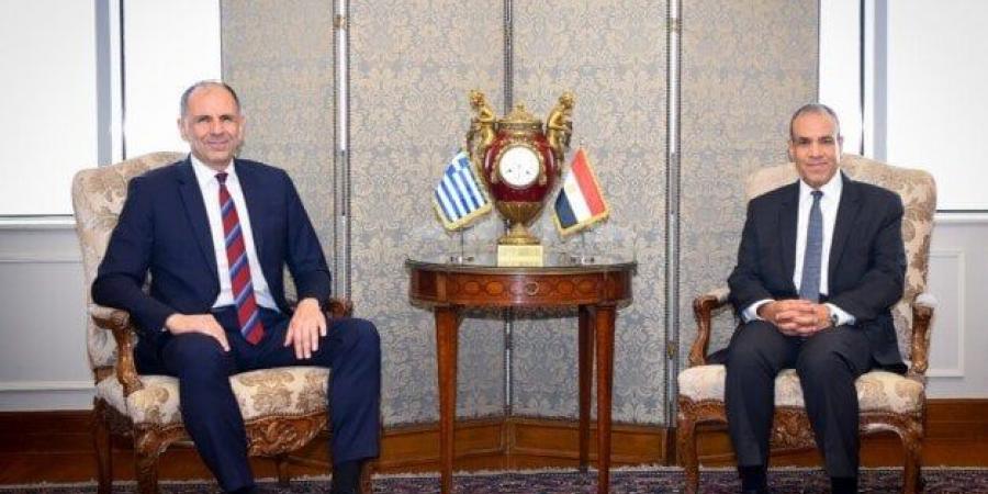 وزير الخارجية يثمن خلال لقائه مع نظيره اليوناني العلاقات المتميزة بين البلدين - هرم مصر