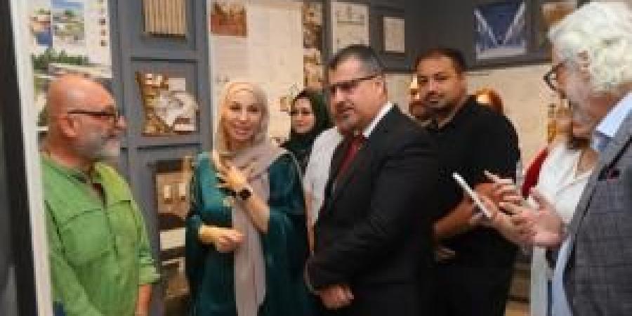 رئيس جامعة البترا يفتتح معرض "رواية" ويوم كلية العمارة والتصميم العلمي - هرم مصر