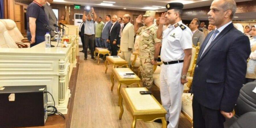 محافظ أسيوط: استعدادات مكثفة لضمان خدمات متميزة خلال عيد الأضحى - هرم مصر