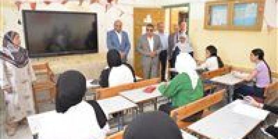 تداول صور امتحان الدراسات الاجتماعية لطلاب الإعدادية بالجيزة عبر التليجرام - هرم مصر