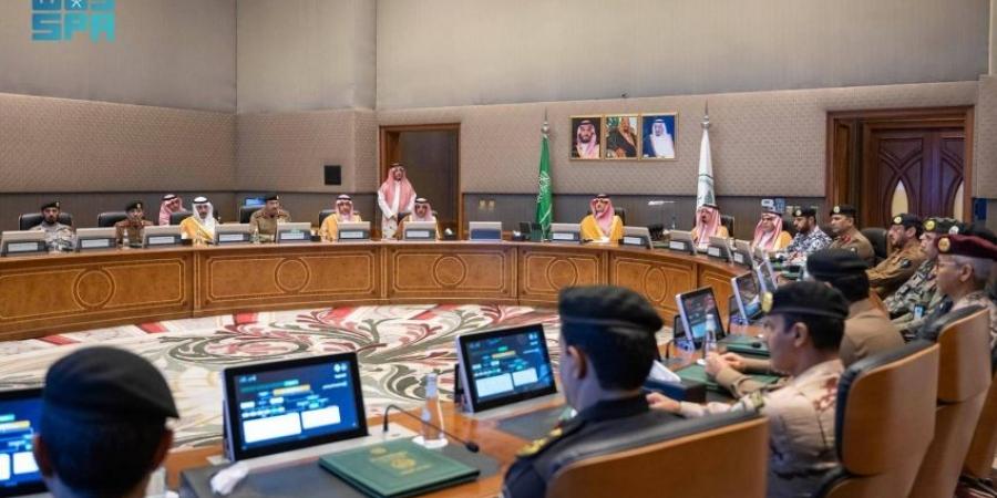 الأمير عبدالعزيز بن سعود يلتقي القيادات الأمنية والعسكرية للقطاعات المشاركة في مهمة حج هذا العام - هرم مصر