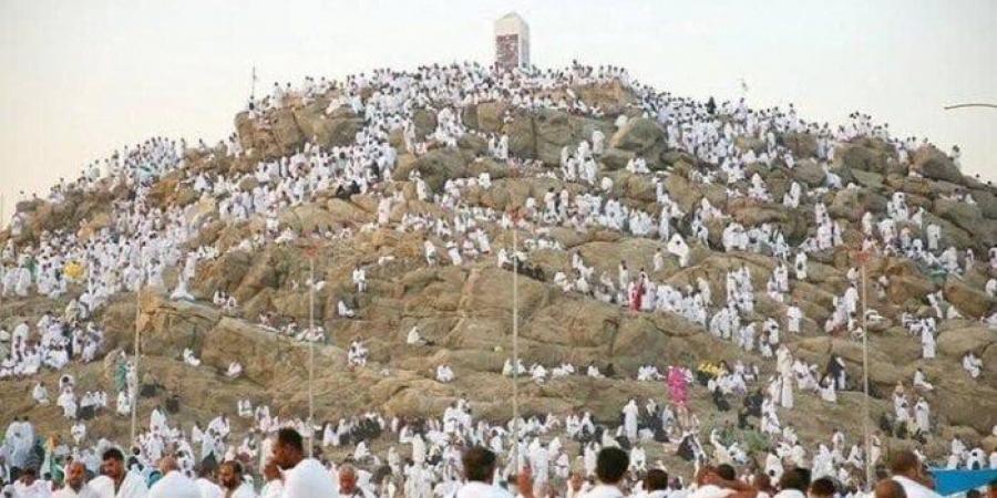 الركن الأعظم.. حجاج بيت الله يتوافدون إلى مشعر عرفات (بث مباشر) - هرم مصر