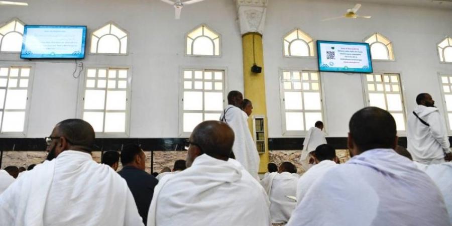 الشؤون الإسلامية تكثّف جهودها التوعوية في عرفات بـ15 مليون رسالة و200 ألف مادة دعوية - هرم مصر