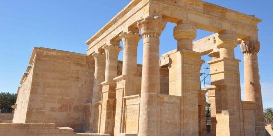المناطق الأثرية والآبار الكبريتية أهم المزارات المجانية خلال العيد بالوادى الجديد - هرم مصر