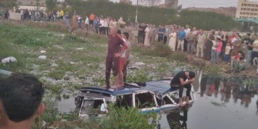 مصرع 7 أشخاص في انقلاب ميكروباص في الدقهلية - هرم مصر