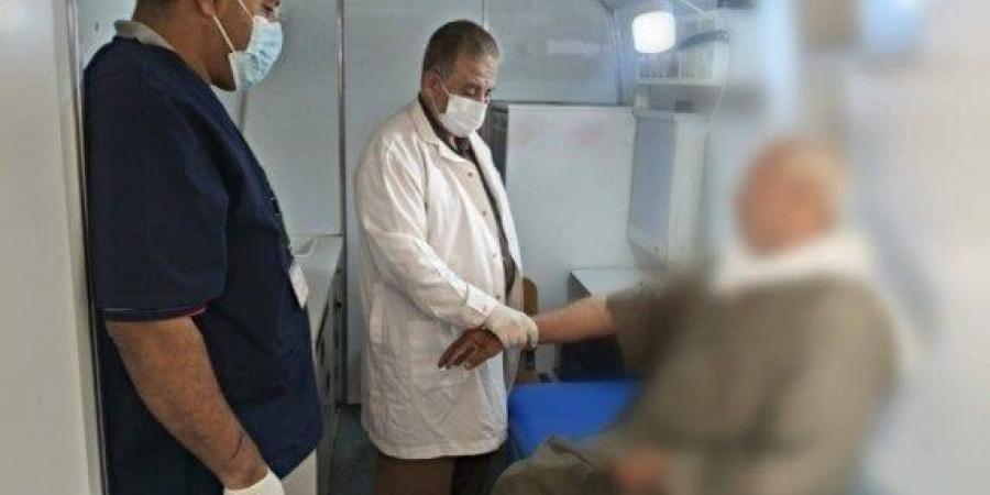 «صحة بلا حدود».. قافلتان طبيتان بسمالوط تخدمان أكثر من 2000 مواطن بالمنيا - هرم مصر