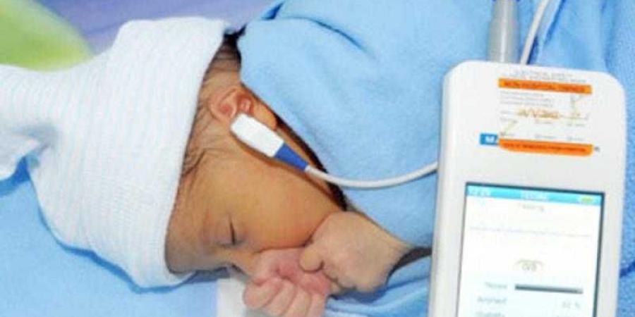 «الصحة» تُعلن فحص 7 ملايين و909 آلاف طفل ضمن مبادرة الكشف المبكر وعلاج ضعف السمع لدى حديثي الولادة - هرم مصر