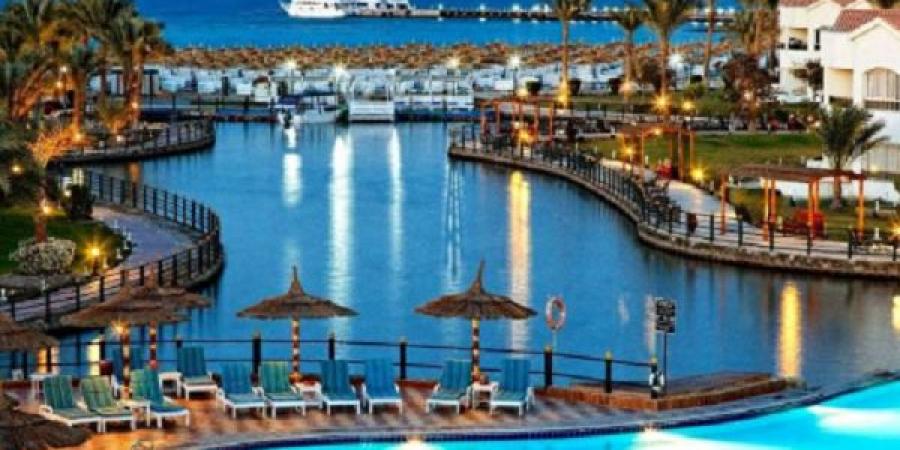هزاع زيادة في حركة السياحة بالبحر الأحمر رغم التحديات الجيوسياسية - هرم مصر