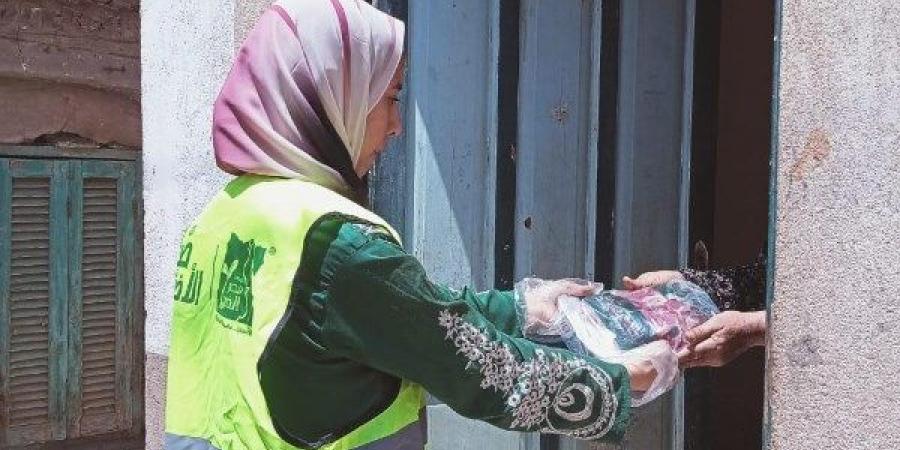 محافظ المنيا: توزيع لحوم 186 أضحية على 131 ألف أسرة بالتعاون مع مصر الخير - هرم مصر