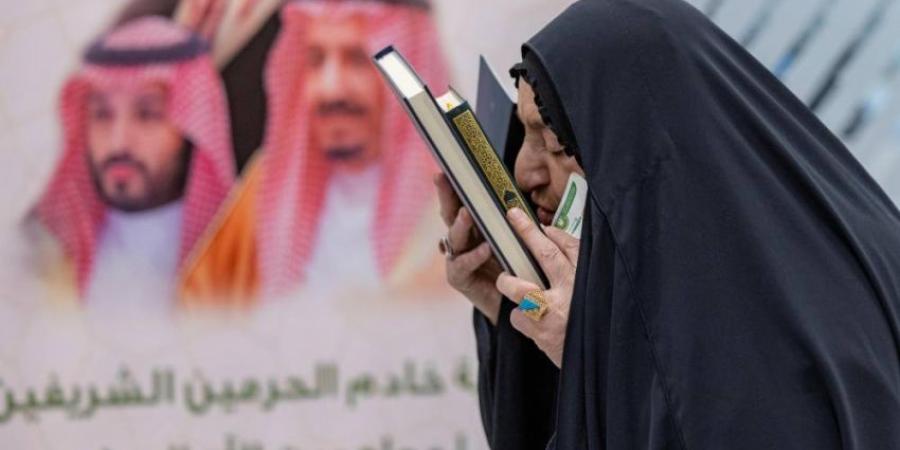 منفذ جديدة عرعر يودّع الدفعة الأولى من الحجاج العراقيين المغادرين - هرم مصر