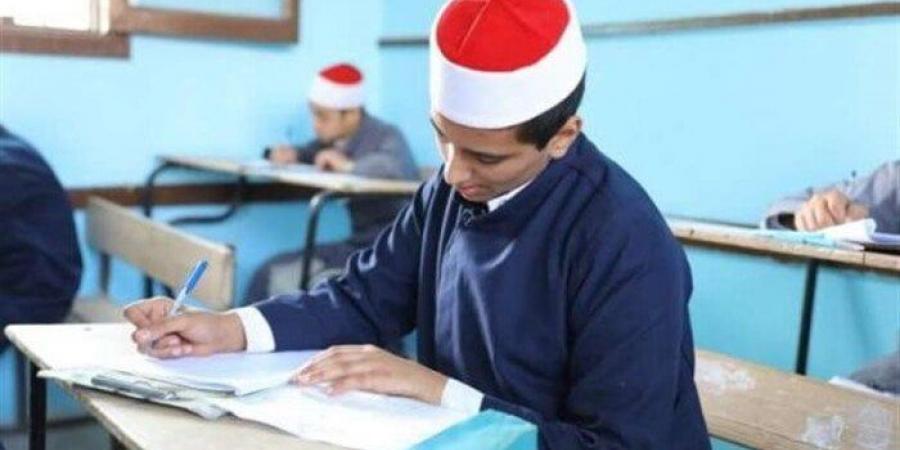 أسماء أوائل الشهادة الإعدادية الأزهرية 2025 بمحافظة قنا.. صور - هرم مصر