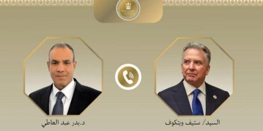 اتصال هاتفي بين وزير الخارجية والهجرة ومبعوث الرئيس الأمريكي الخاص للشرق الأوسط - هرم مصر