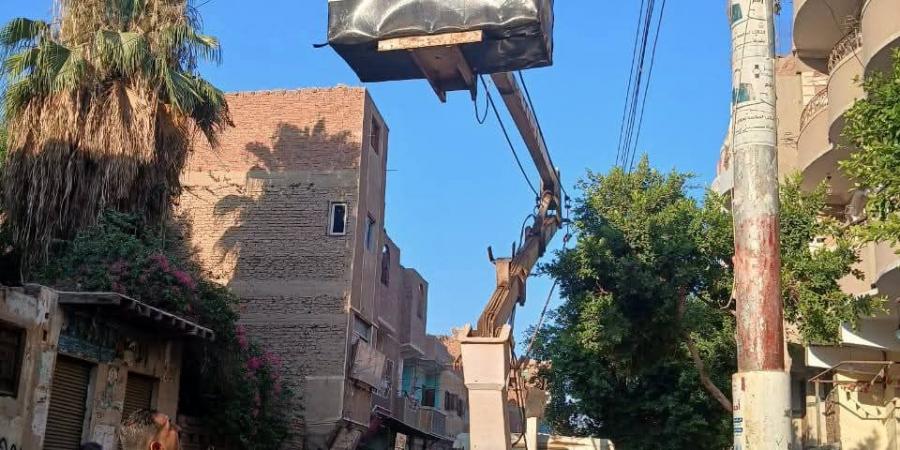 تكثيف حملات النظافة وصيانة أعمدة الإنارة بـ4 مراكز في المنيا - هرم مصر