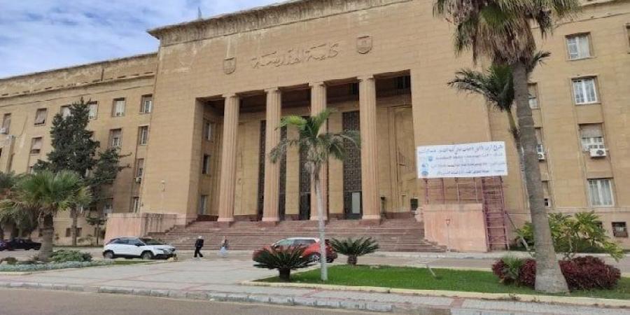 سقوط جزئي بسقف قاعة امتحانات في هندسة الإسكندرية.. وتحرك عاجل من الإدارة - هرم مصر