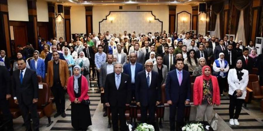 وزير الشباب ومحافظ شمال سيناء يشهدان اللقاء الحواري بعنوان مهددات الأمن القومي ثورة٣٠ يونيو   شعب يحمي وطن - هرم مصر