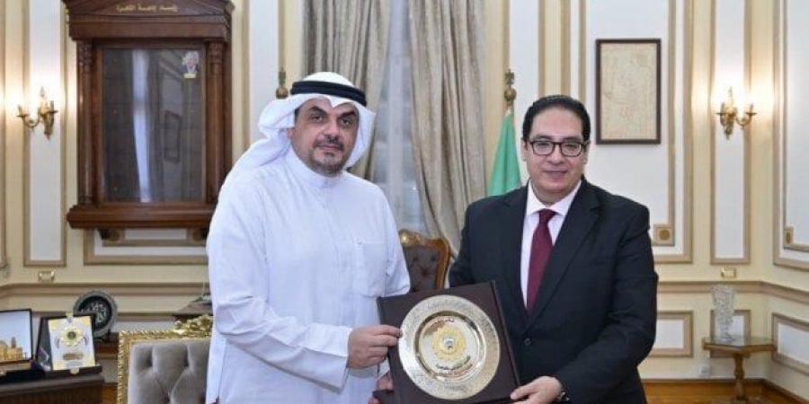 عبد الصادق: جامعة القاهرة تضع كل إمكاناتها في خدمة طلاب دولة الكويت الشقيقة - هرم مصر