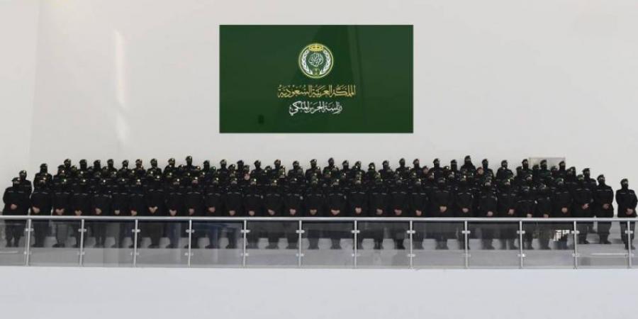 «الحرس الملكي» يحتفي بتخريج دورات تدريبيَّة نسائيَّة - هرم مصر
