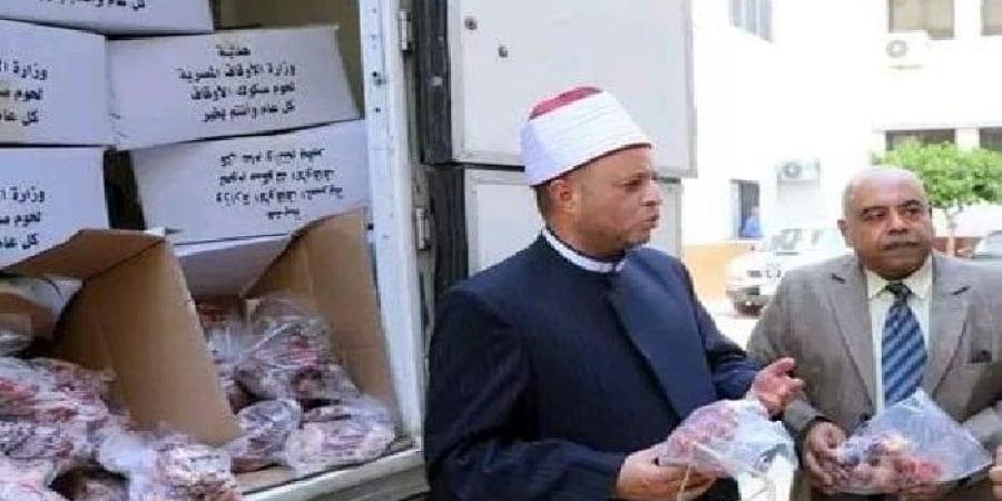 توزيع 2 طن لحوم من مشروع صكوك الأضاحي على المستحقين بالشرقية - هرم مصر