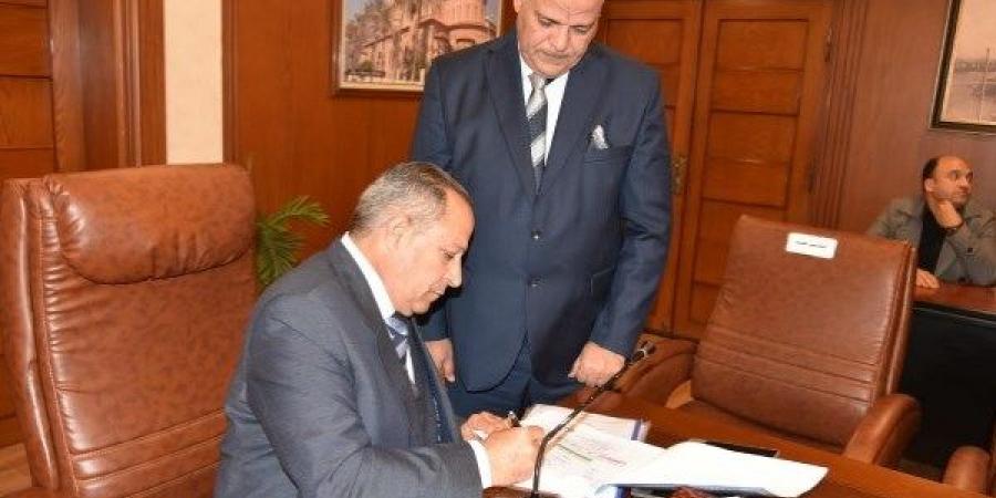 بنسبة نجاح 85%.. محافظ بورسعيد يعتمد نتيجة الشهادة الإعدادية - هرم مصر