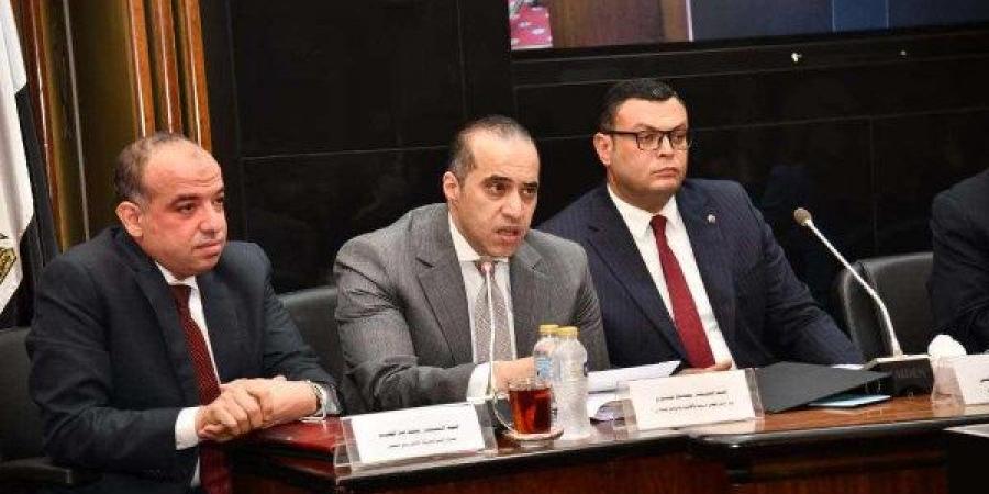 انسحاب وعودة تحت القبة.. نواب يغادرون مناقشات الإيجار القديم والوزير يتدخل لإعادة الحوار - هرم مصر