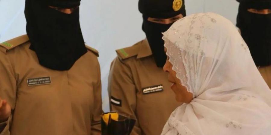 حرس الحدود يسهل إجراءات مغادرة ضيوف الرحمن عبر منفذ حالة عمار - هرم مصر